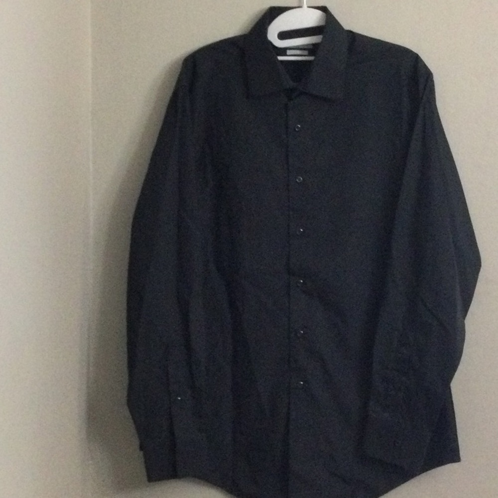 Van Heusen Black Men's Dress Shirt L